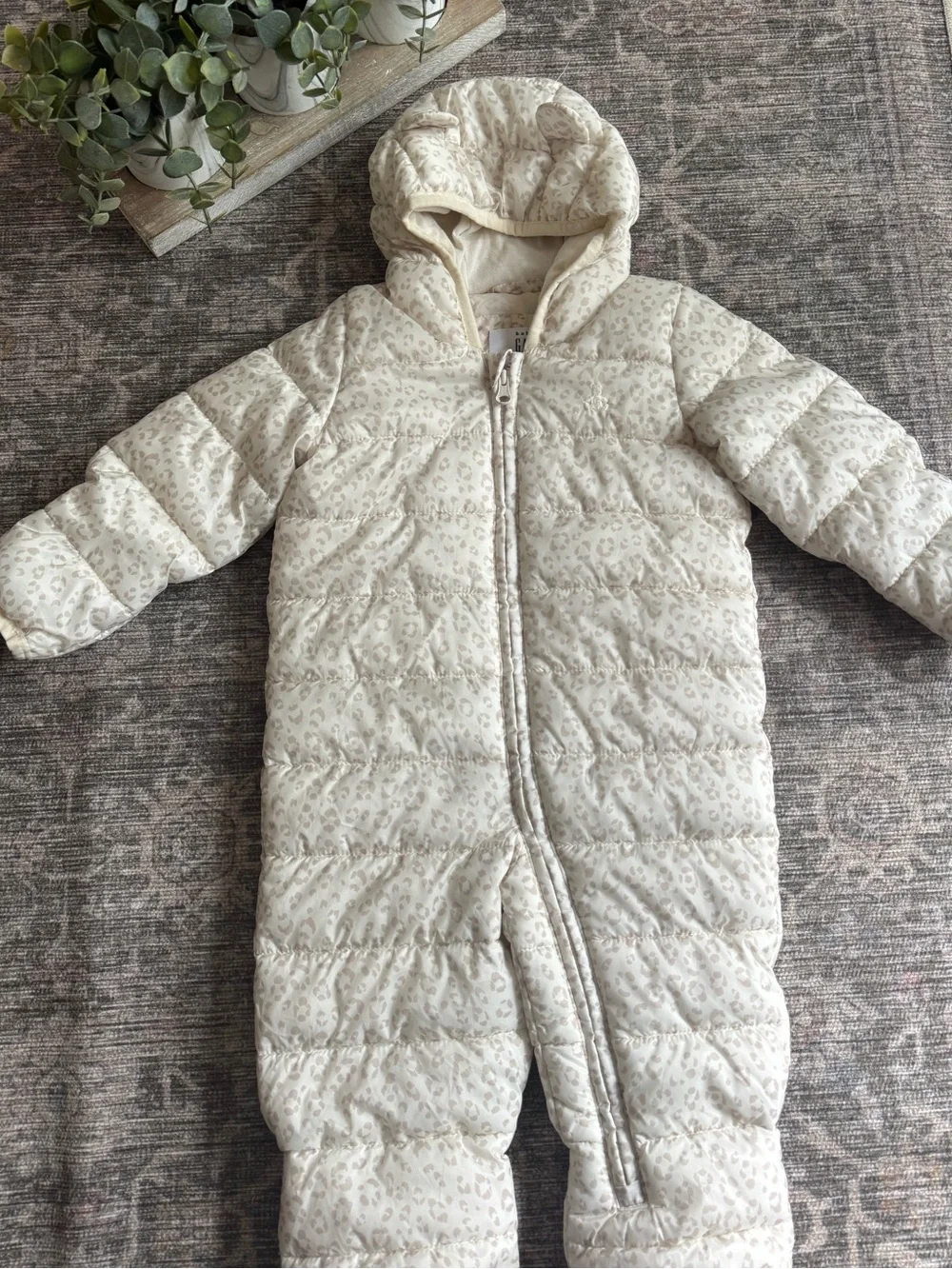 GAP Baby Water-Resistant Hooded Puffer Snowsuit | 6–12 Months | Leopard Print